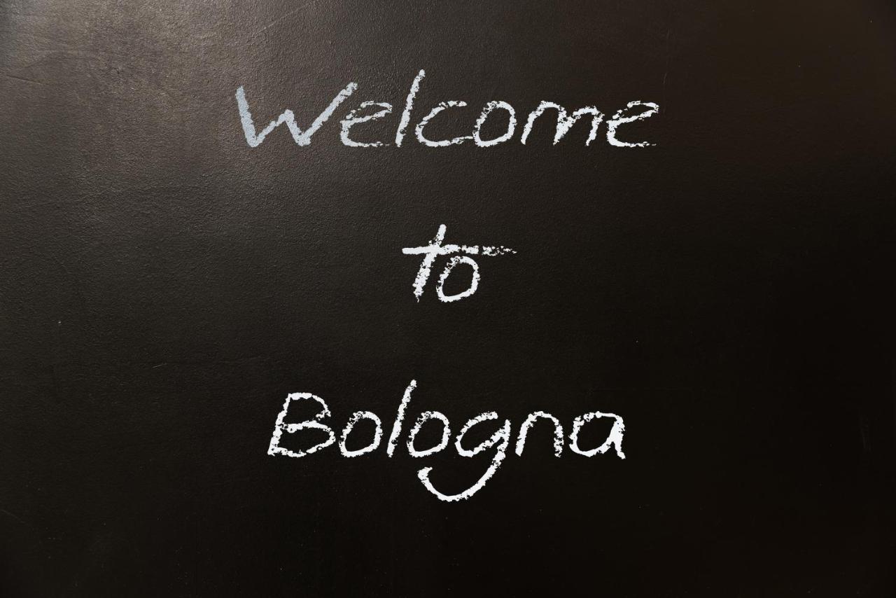 8- Tourist House Bologna - Light House - Self Check-In Apartment ภายนอก รูปภาพ
