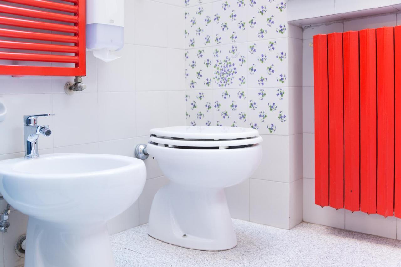 8- Tourist House Bologna - Light House - Self Check-In Apartment ภายนอก รูปภาพ