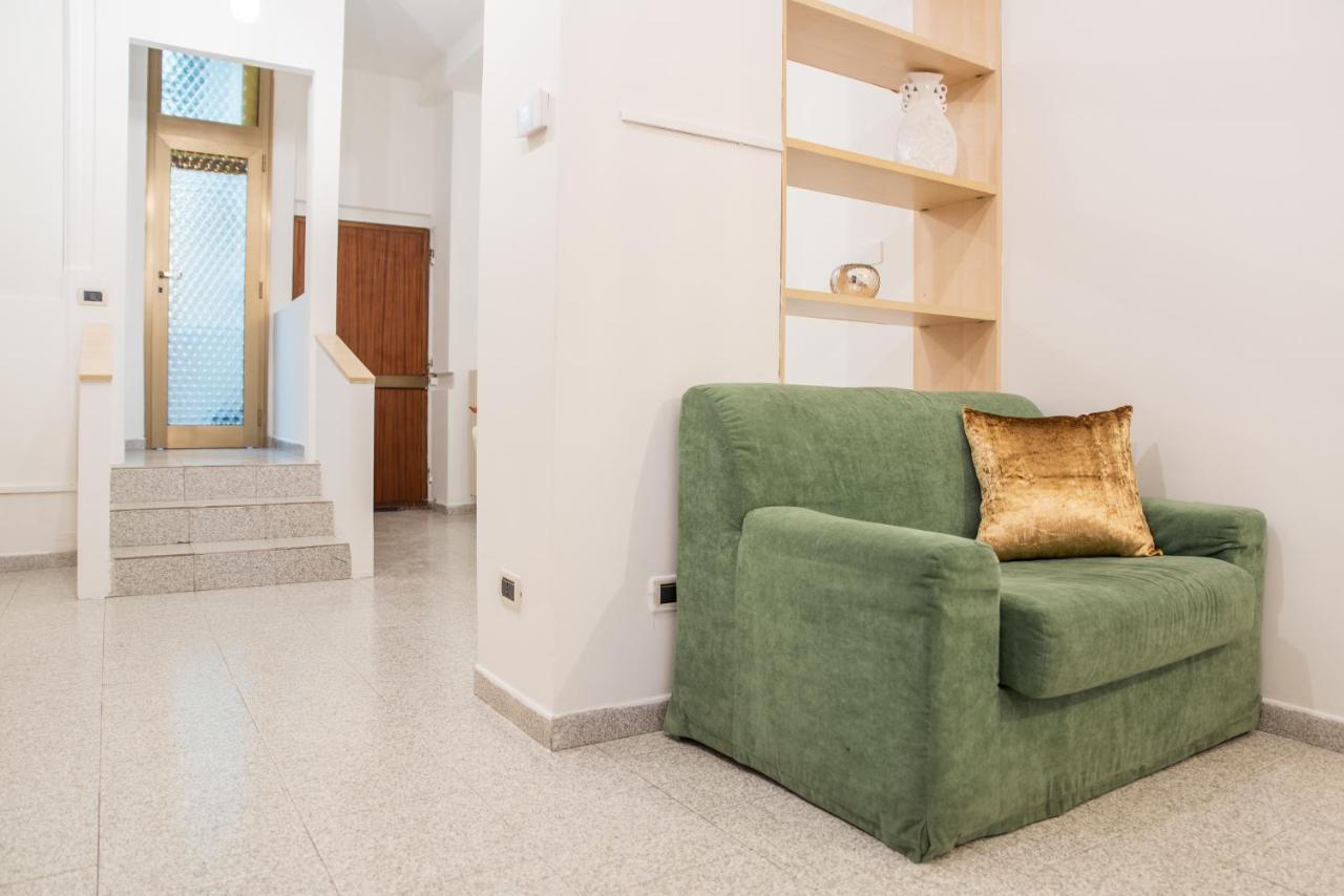8- Tourist House Bologna - Light House - Self Check-In Apartment ภายนอก รูปภาพ